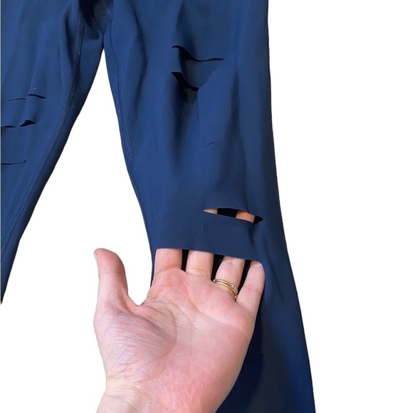 ALO Yoga High Waist Ripped Warrior Leggings - Picture 4 of 6